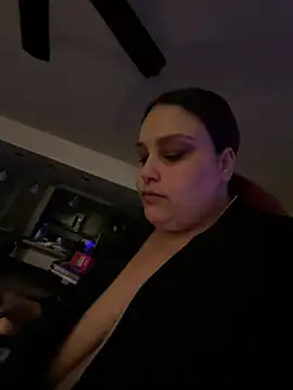 Snapshot of bbwredhead chatting on December 2024 04:25:01 AM bbwredhead online show from December 2024 04:25:01 AM