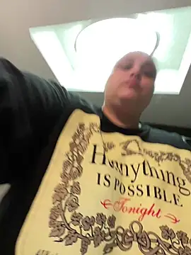 Snapshot of bbwredhead chatting on December 2024 05:40:02 AM bbwredhead online show from December 2024 05:40:02 AM