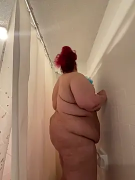 Snapshot of bbwredhead chatting on January 2025 01:15:01 AM bbwredhead online show from January 2025 01:15:01 AM