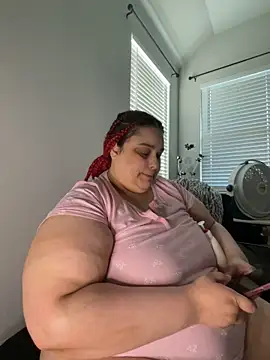 Snapshot of bbwredhead chatting on October 2025 01:40:02 PM bbwredhead online show from October 2025 01:40:02 PM