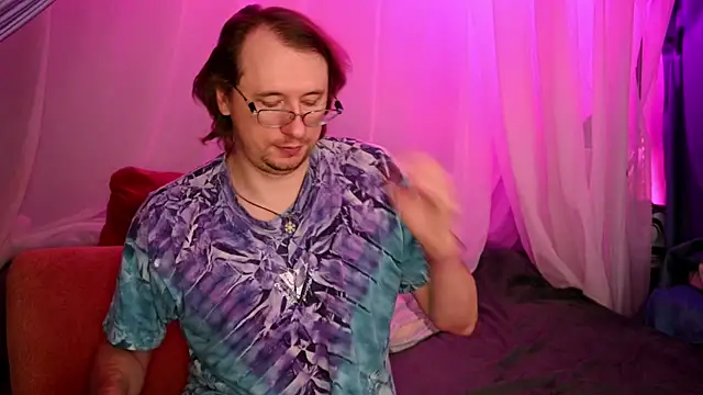 Snapshot of Claudia_and_elon_ chatting on October 2025 02:39:02 AM Claudia and elon online show from October 2025 02:39:02 AM