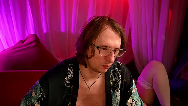 Snapshot of Claudia_and_elon_ chatting on November 2025 02:56:02 AM Claudia and elon online show from November 2025 02:56:02 AM