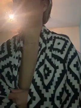 BabyNila online show from October 2025 06:01:02 AM