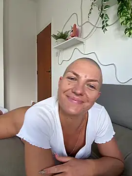 PaulinaSchubert1 online show from April 2026 01:37:02 PM