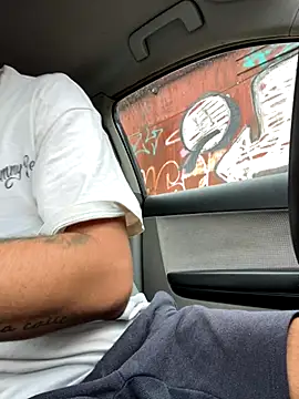 Snapshot of ElChapoGuzman95 chatting on September 2025 05:33:02 AM ElChapoGuzman95 online show from September 2025 05:33:02 AM