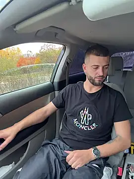 Snapshot of ElChapoGuzman95 chatting on October 2025 05:22:01 AM ElChapoGuzman95 online show from October 2025 05:22:01 AM