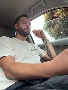 Snapshot of ElChapoGuzman95 chatting on November 2025 06:12:02 AM ElChapoGuzman95 online show from November 2025 06:12:02 AM