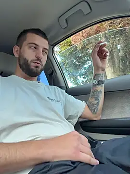 Snapshot of ElChapoGuzman95 chatting on November 2025 06:02:02 AM ElChapoGuzman95 online show from November 2025 06:02:02 AM