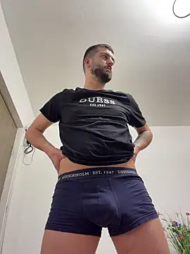 Snapshot of ElChapoGuzman95 chatting on January 2026 06:41:02 AM ElChapoGuzman95 online show from January 2026 06:41:02 AM