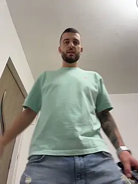 Snapshot of ElChapoGuzman95 chatting on February 2026 08:35:01 PM ElChapoGuzman95 online show from February 2026 08:35:01 PM