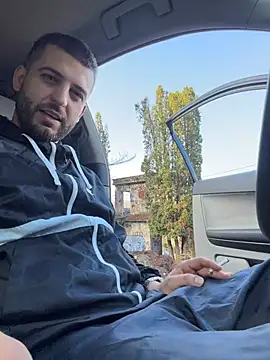 Snapshot of ElChapoGuzman95 chatting on April 2026 06:22:01 AM ElChapoGuzman95 online show from April 2026 06:22:01 AM