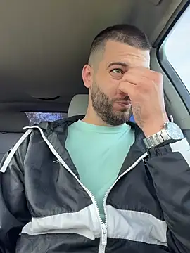 ElChapoGuzman95 online show from April 2026 05:45:01 AM