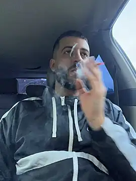ElChapoGuzman95 online show from May 2026 05:08:02 PM