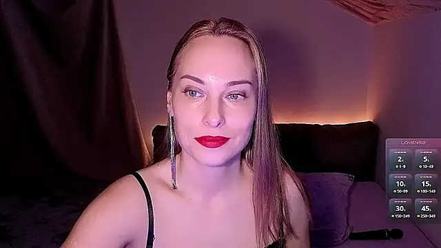Snapshot of AdeleLady chatting on January 2025 08:04:01 PM AdeleLady online show from January 2025 08:04:01 PM