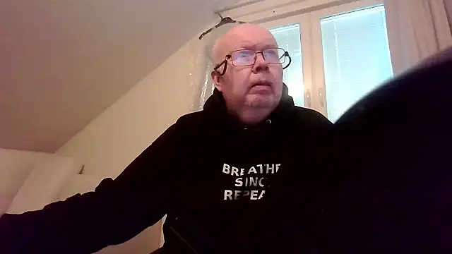 Snapshot of ScrawnyFire chatting on January 2026 11:48:02 AM ScrawnyFire online show from January 2026 11:48:02 AM