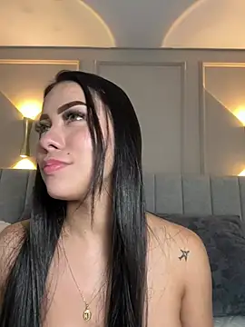 Snapshot of Miss_blue69 chatting on February 2025 04:54:01 AM Miss blue69 online show from February 2025 04:54:01 AM