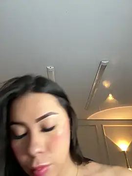 Snapshot of Miss_blue69 chatting on October 2025 01:42:01 AM Miss blue69 online show from October 2025 01:42:01 AM