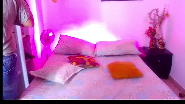 menfismuller2 online show from December 2025 05:06:02 PM