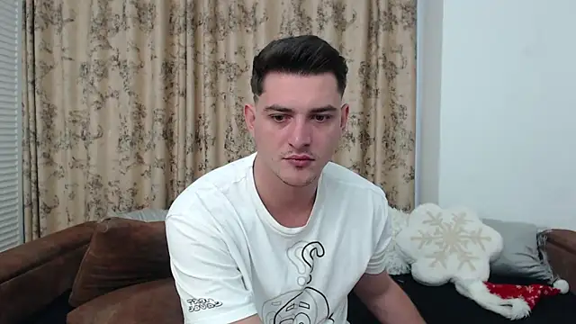 Snapshot of AndyFame chatting on December 2024 09:51:01 AM AndyFame online show from December 2024 09:51:01 AM