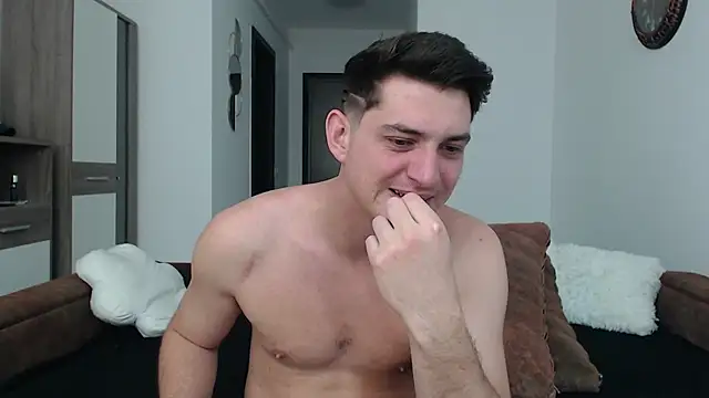 Snapshot of AndyFame chatting on March 2025 11:44:02 PM AndyFame online show from March 2025 11:44:02 PM