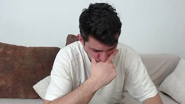 Snapshot of AndyFame chatting on April 2026 10:09:02 PM AndyFame online show from April 2026 10:09:02 PM