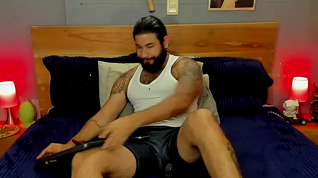 Prometeo-grizzly online show from October 2025 09:56:02 AM