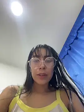 Snapshot of _alabina_ chatting on December 2024 11:18:02 PM alabina online show from December 2024 11:18:02 PM