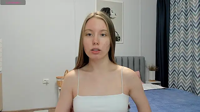 Snapshot of Peggy_Beauty chatting on December 2024 10:10:01 PM Peggy Beauty online show from December 2024 10:10:01 PM