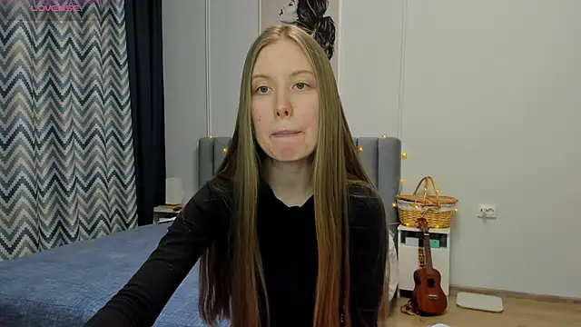 Snapshot of Peggy_Beauty chatting on March 2025 11:09:02 PM Peggy Beauty online show from March 2025 11:09:02 PM