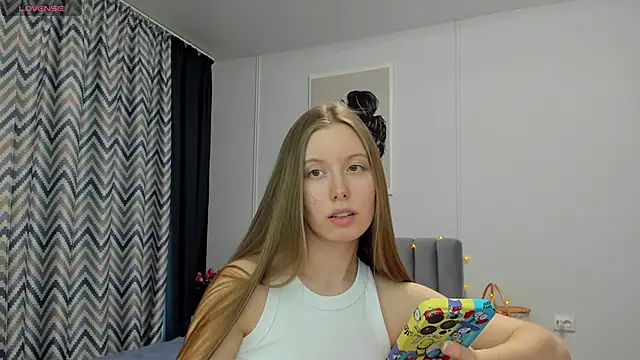 Snapshot of Peggy_Beauty chatting on March 2025 07:24:01 AM Peggy Beauty online show from March 2025 07:24:01 AM