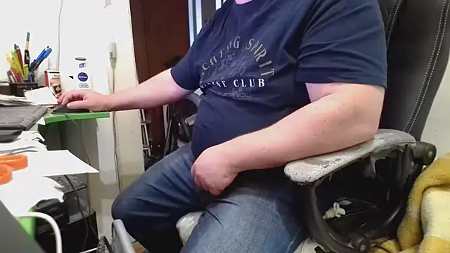 tipko123 online show from October 2025 02:37:01 PM