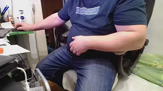 tipko123 online show from October 2025 01:22:02 PM