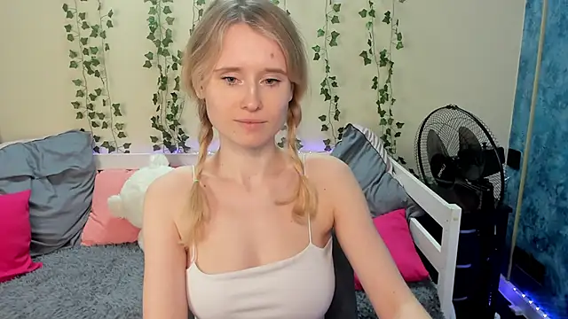  adel brooks  online show from February 2025 09:29:01 PM