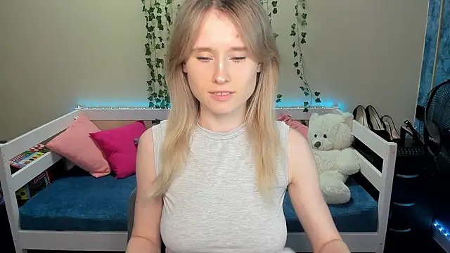  adel brooks  online show from October 2025 06:27:02 PM