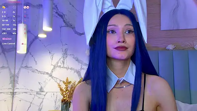 Snapshot of CarolReeves chatting on February 2025 03:39:01 PM CarolReeves online show from February 2025 03:39:01 PM