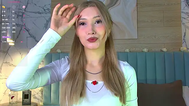 Snapshot of CarolReeves chatting on March 2025 05:49:02 AM CarolReeves online show from March 2025 05:49:02 AM