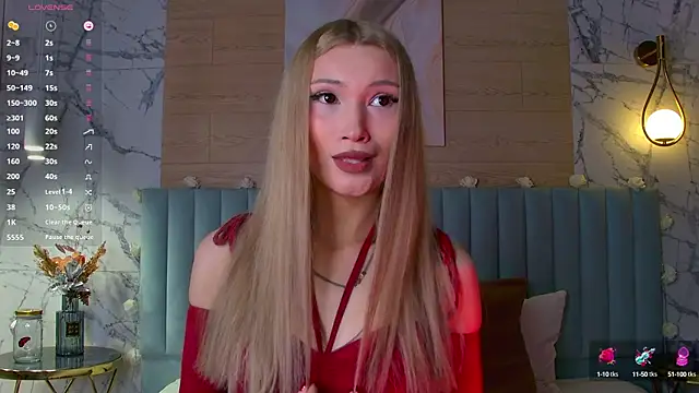 Snapshot of CarolReeves chatting on March 2025 06:05:01 AM CarolReeves online show from March 2025 06:05:01 AM