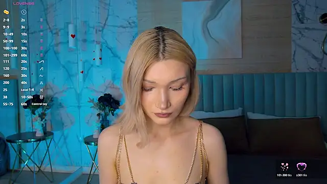 Snapshot of CarolReeves chatting on February 2026 04:50:01 PM CarolReeves online show from February 2026 04:50:01 PM