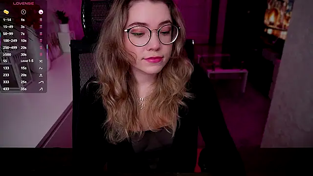 Snapshot of RemyCute chatting on December 2025 05:20:01 PM RemyCute online show from December 2025 05:20:01 PM