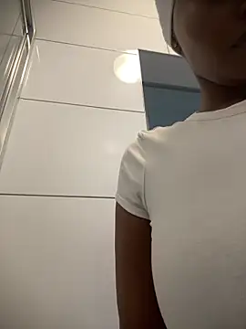 Snapshot of Neelo-Smith chatting on September 2025 01:27:01 PM Neelo-Smith online show from September 2025 01:27:01 PM