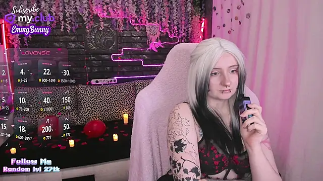 EmmyBunny online show from February 2025 04:39:02 PM