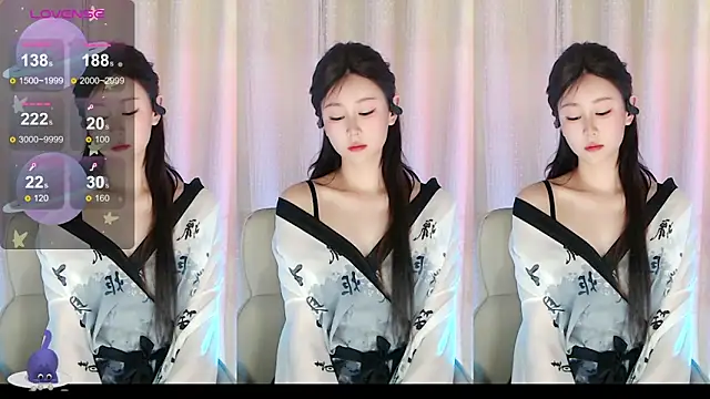 Aimee-520 online show from March 2026 01:43:01 AM