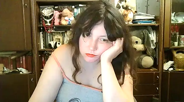 Snapshot of CarrieQPeach chatting on December 2024 08:18:01 PM CarrieQPeach online show from December 2024 08:18:01 PM