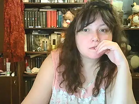 Snapshot of CarrieQPeach chatting on November 2025 05:26:01 PM CarrieQPeach online show from November 2025 05:26:01 PM