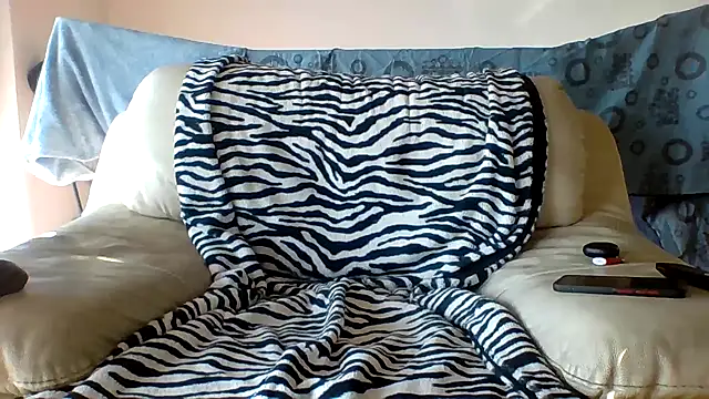 Snapshot of Namastedaddy85 chatting on February 2025 01:59:02 PM Namastedaddy85 online show from February 2025 01:59:02 PM