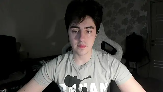 Knuckles17 online show from March 2026 01:48:02 PM