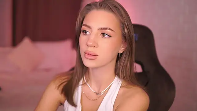 Snapshot of MaryHillty chatting on November 2025 05:13:02 PM MaryHillty online show from November 2025 05:13:02 PM