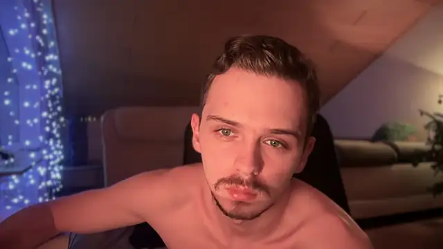 naked psy online show from January 2025 04:44:01 AM