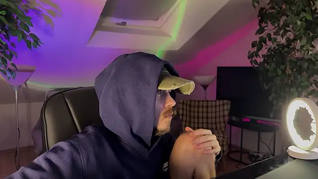 naked psy online show from February 2026 01:02:01 AM