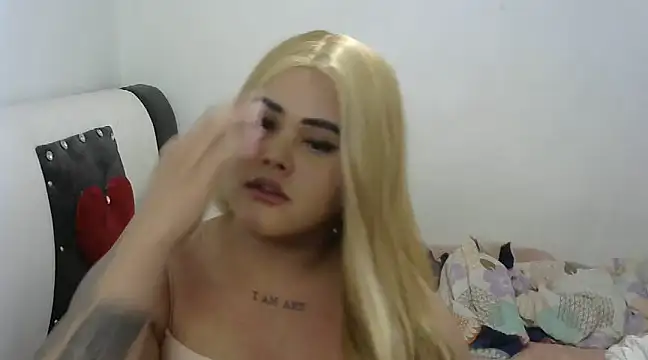 Snapshot of antonellasex1998 chatting on January 2025 02:11:01 PM antonellasex1998 online show from January 2025 02:11:01 PM